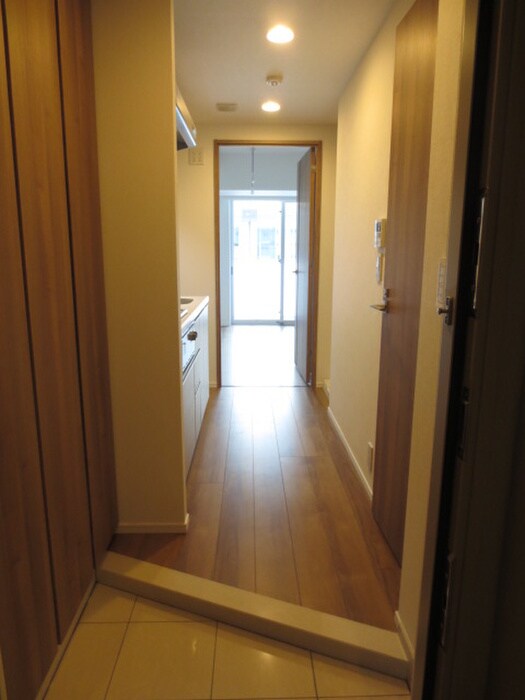 物件内観写真15　(廊下)