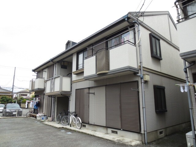 物件外観写真4　(エントランス部分)