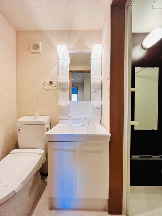 物件内観写真12　(洗面)