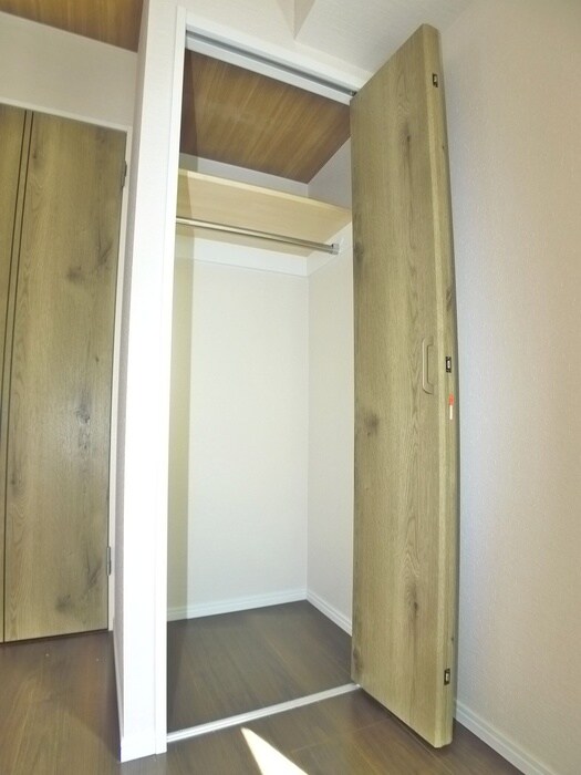 物件内観写真11　(収納)