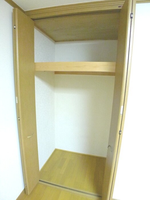 物件内観写真10　(収納)