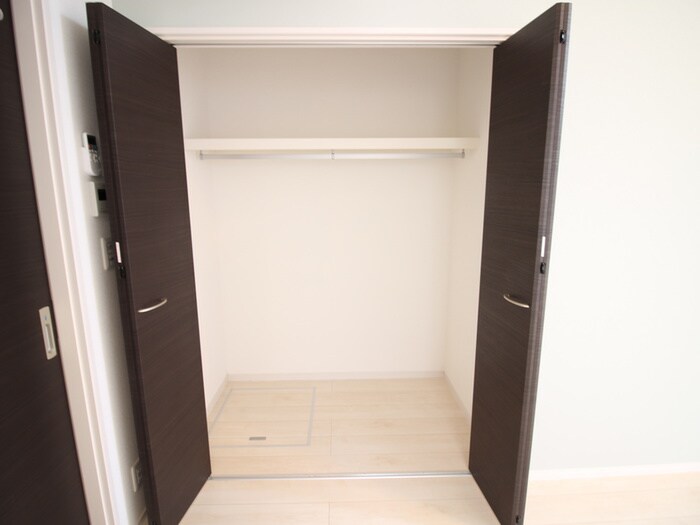 物件内観写真13　(収納)