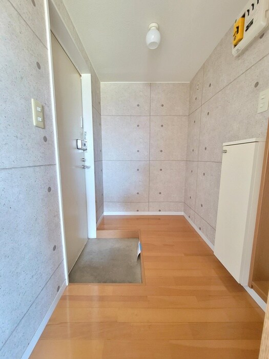 物件内観写真21　(廊下)