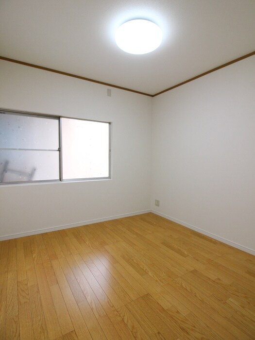 物件内観写真11　(居室)