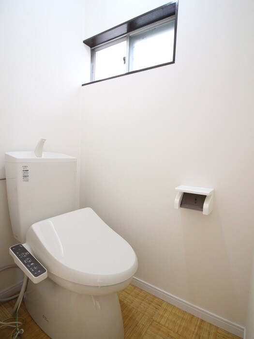 物件内観写真12　(トイレ)