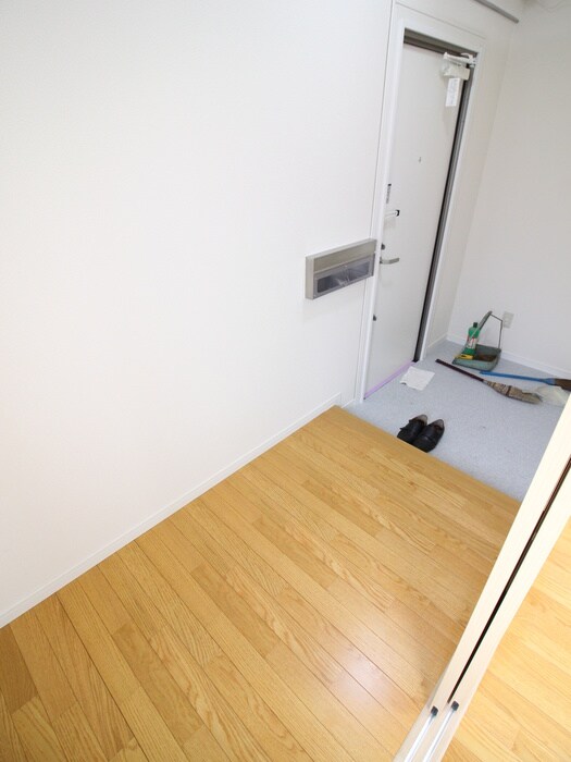 物件内観写真17　(廊下)