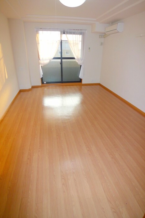 物件内観写真12　(居室)