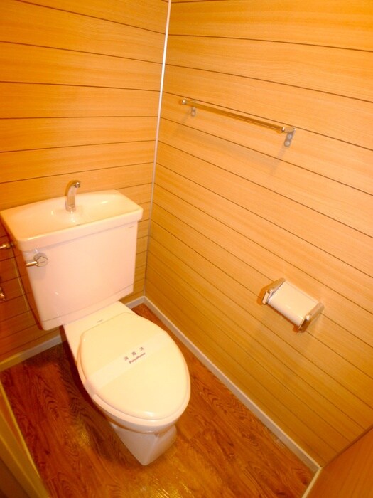 物件内観写真15　(トイレ)