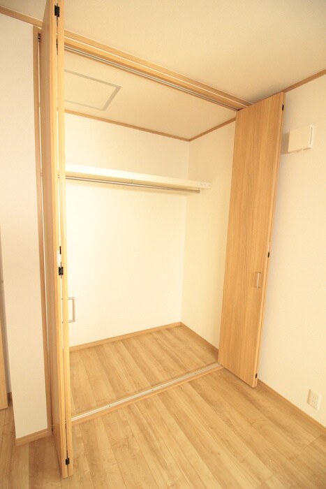 物件内観写真10　(収納)