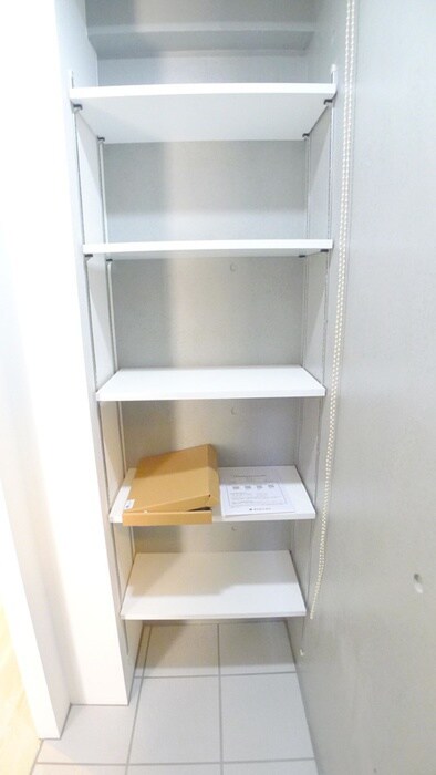 物件内観写真15　(収納)