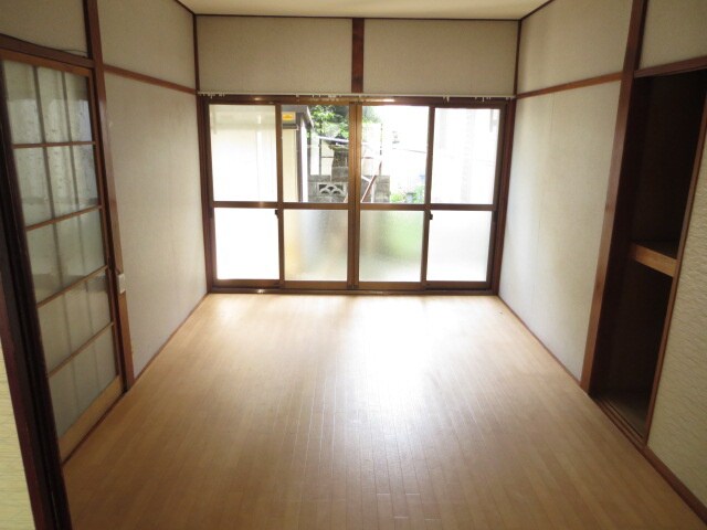 物件内観写真4　(居室)