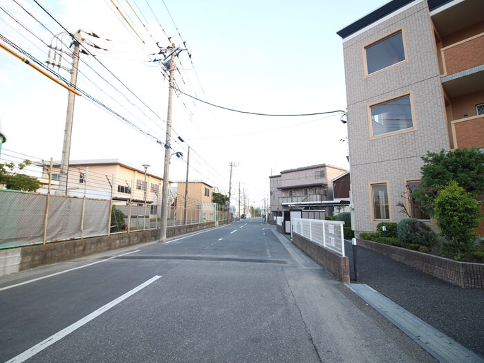 物件外観写真6　(周辺環境)