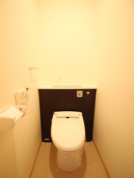 物件内観写真14　(トイレ)