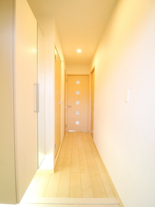 物件内観写真18　(廊下)