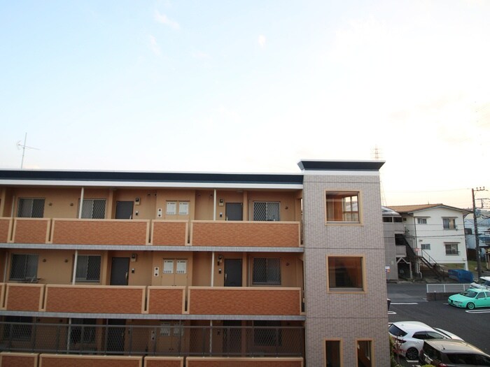 物件内観写真22　(室内からの展望)