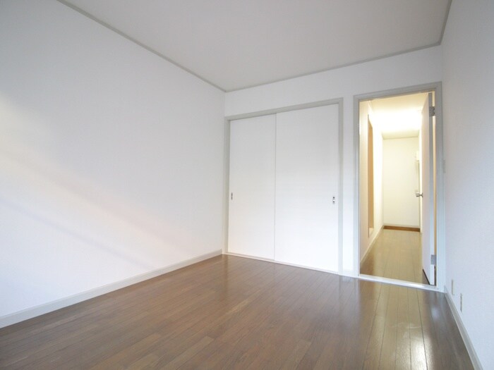 物件内観写真4　(居室)