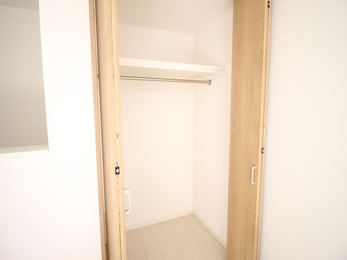 物件内観写真15　(収納)
