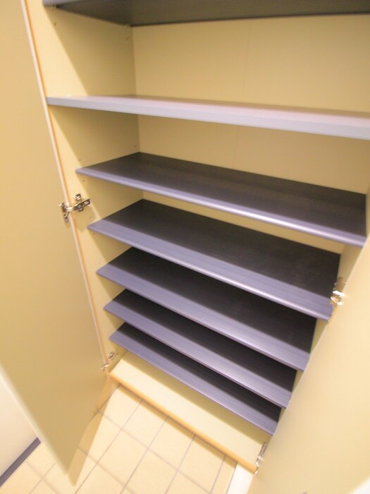 物件内観写真16　(靴箱)