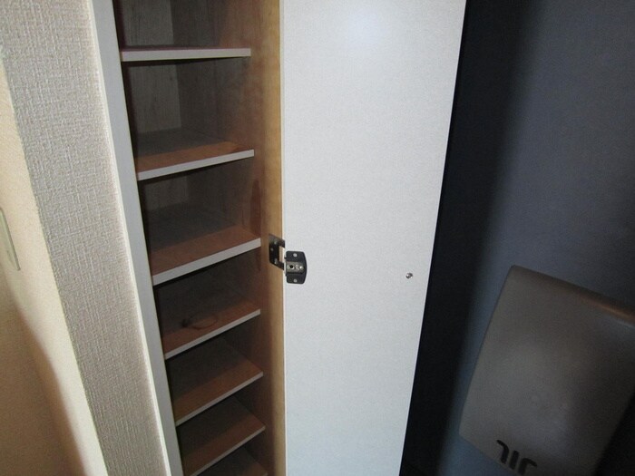 物件内観写真12　(靴箱)