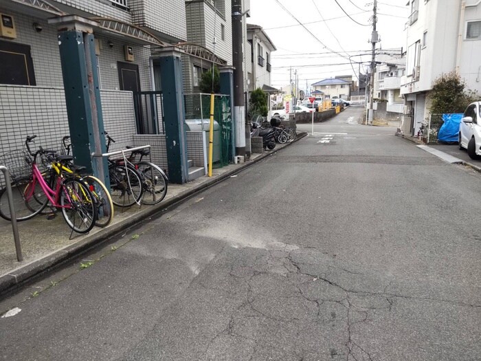 物件外観写真6　(周辺環境)