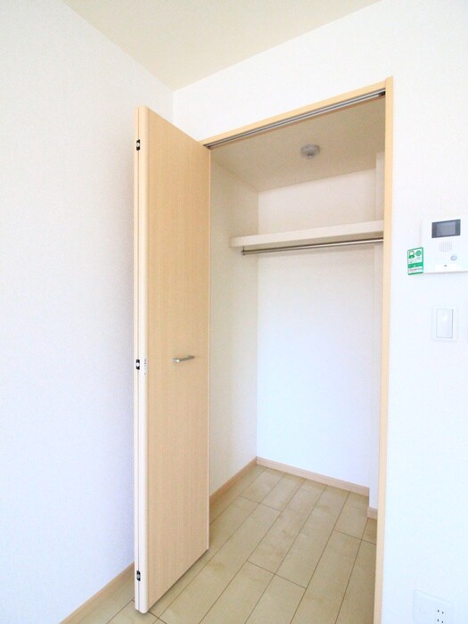 物件内観写真13　(収納)