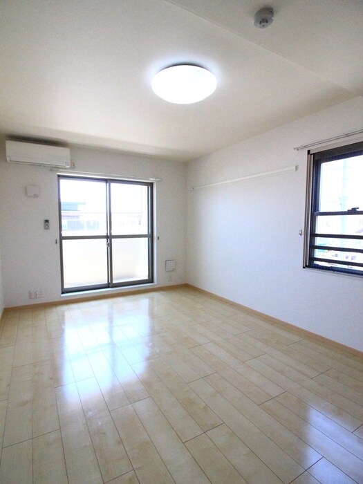 物件内観写真19　(居室)