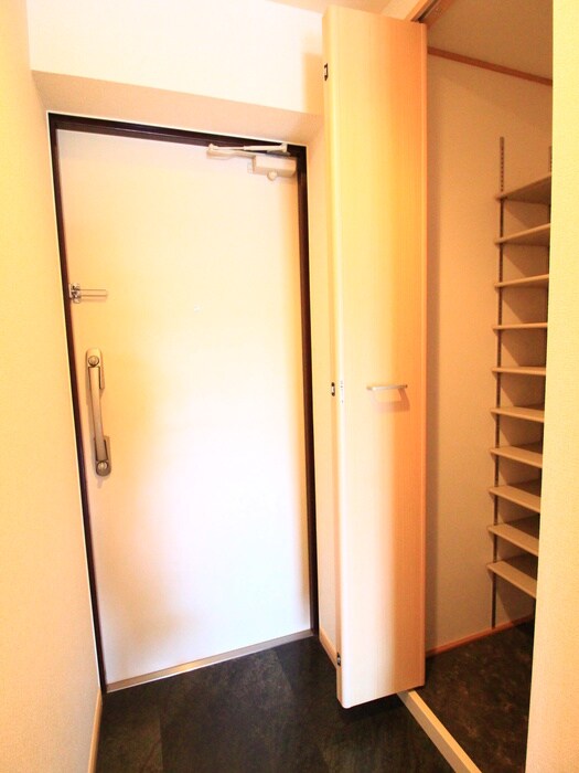 物件内観写真20　(玄関)