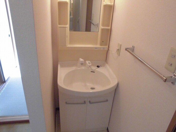 物件内観写真11　(洗面)