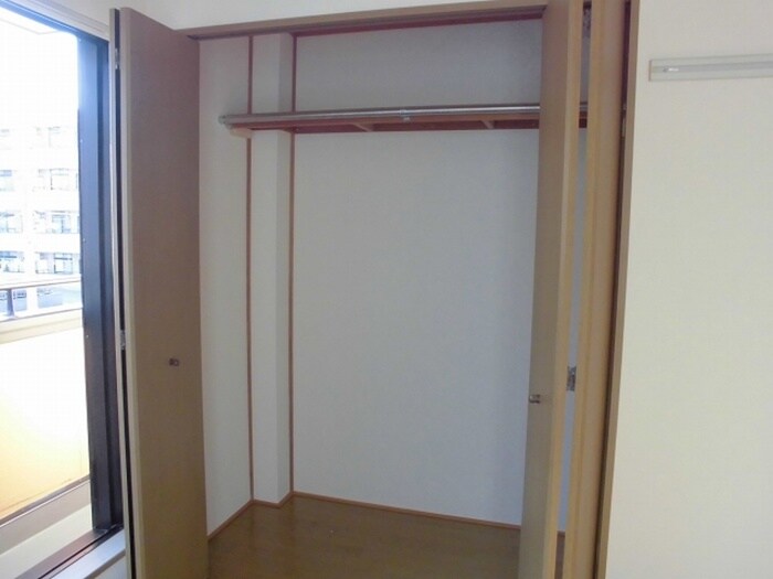 物件内観写真13　(収納)