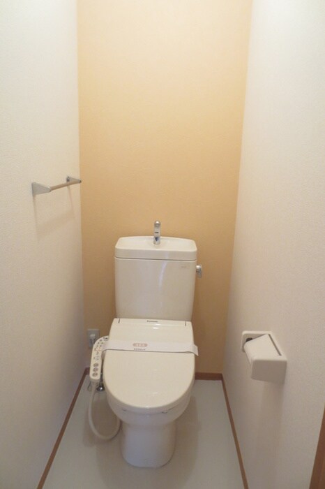 物件内観写真9　(トイレ)