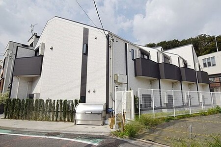ピースコート成城学園前外観写真