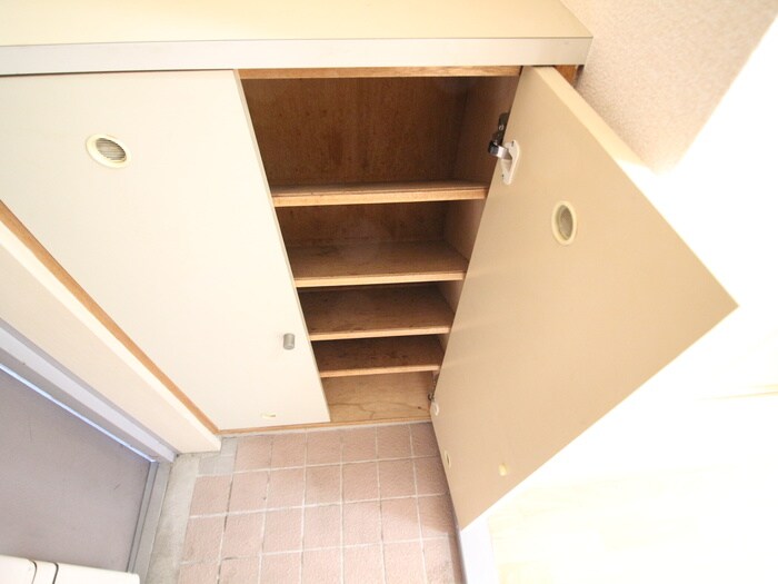 物件内観写真11　(靴箱)