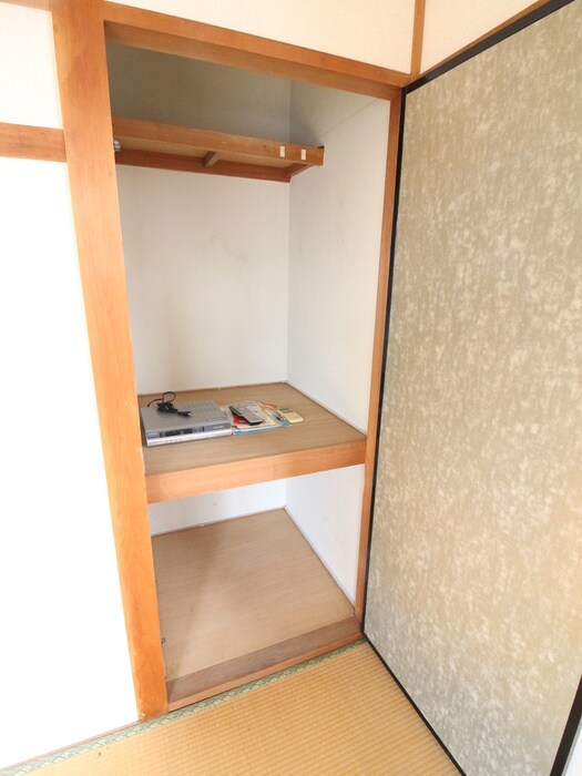 物件内観写真18　(収納)