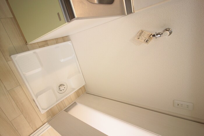 物件内観写真13　(洗濯機置場)