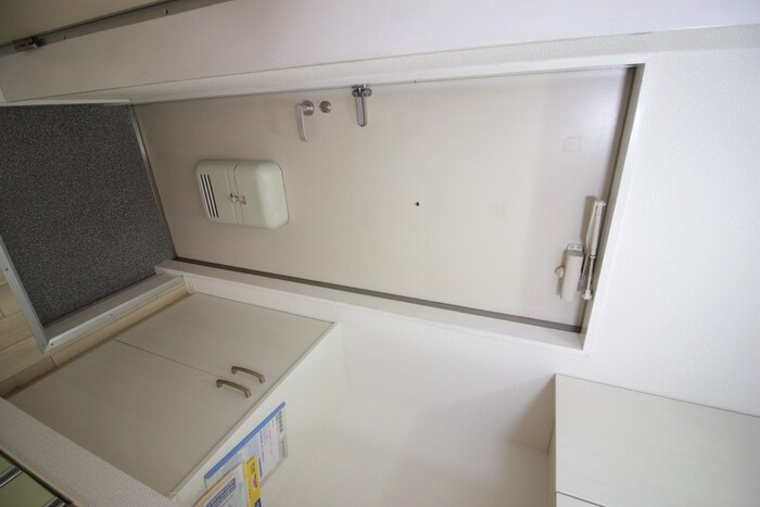 物件内観写真15　(玄関)