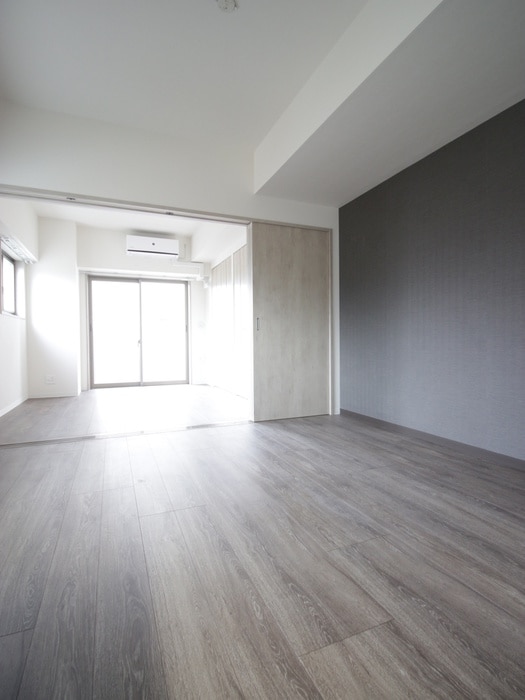 物件内観写真11　(居室)