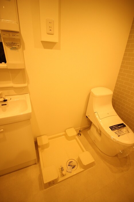 物件内観写真15　(洗濯機置場)