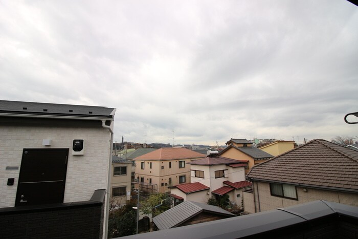 物件内観写真20　(室内からの展望)