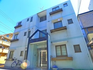 ｸﾘｽﾀﾙ綾瀬外観写真