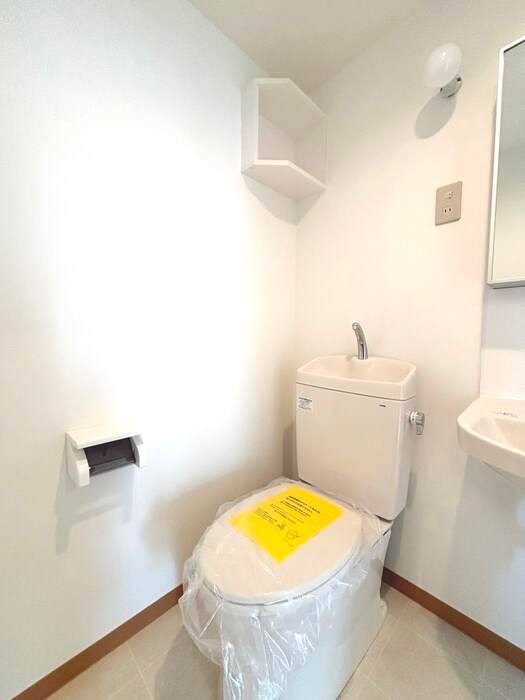 物件内観写真11　(トイレ)