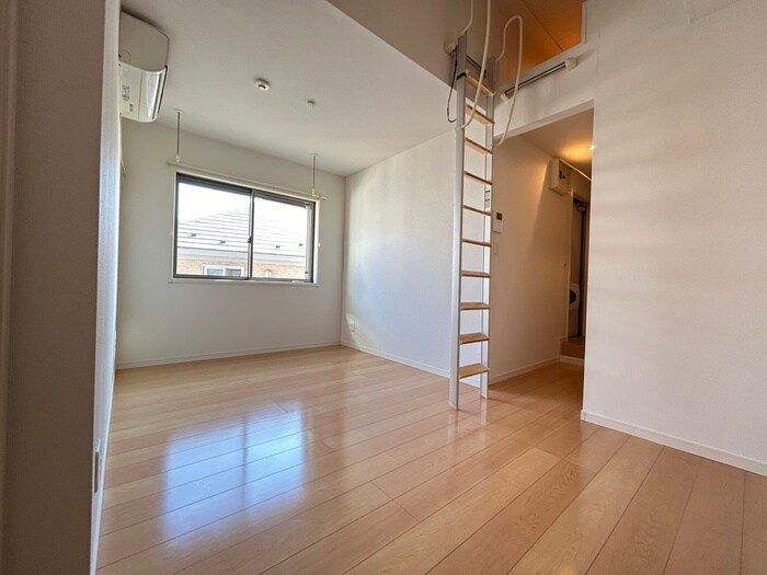 物件内観写真8　(居室)