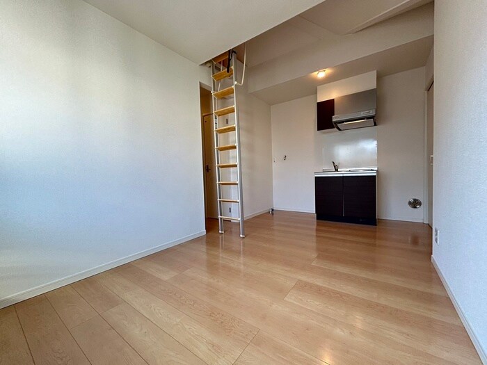 物件内観写真9　(居室)