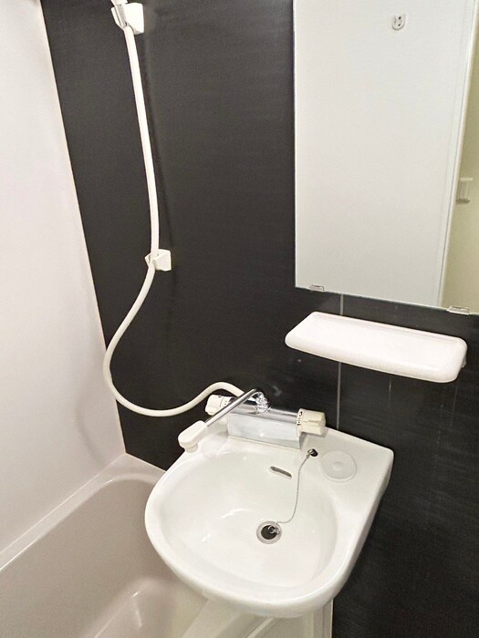 物件内観写真13　(洗面)