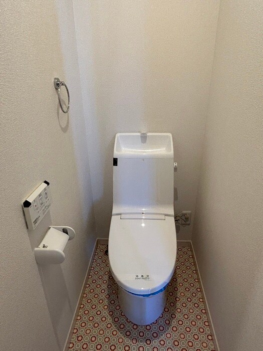 物件内観写真14　(トイレ)