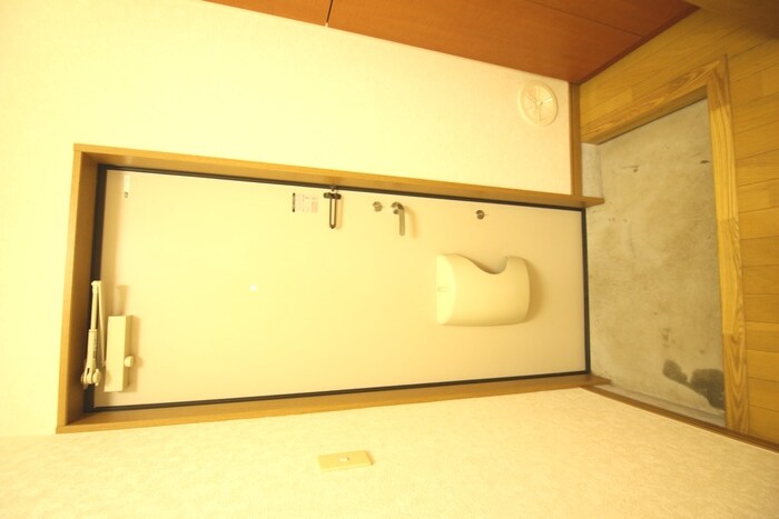 物件内観写真15　(玄関)
