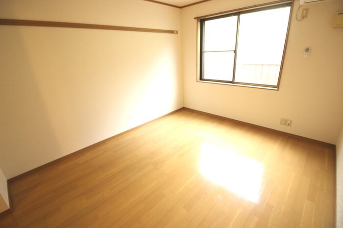 物件内観写真17　(居室)