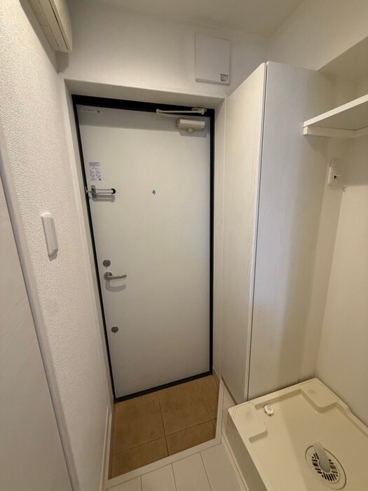 物件内観写真15　(玄関)
