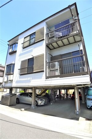 泰ハイツ外観写真