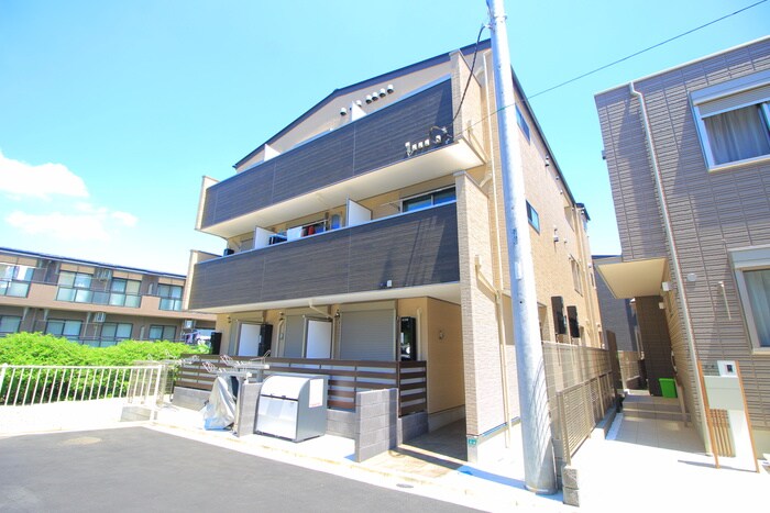 物件外観写真1　(外観写真)