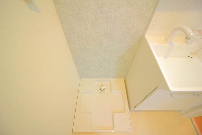 物件内観写真13　(洗濯機置場)